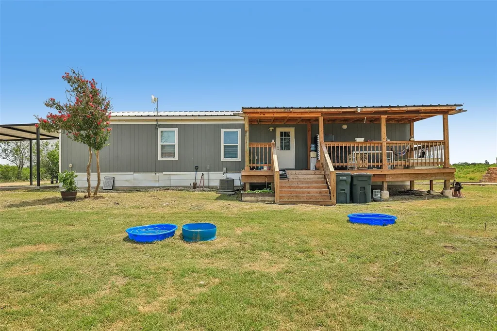 8004 Niederwald Strasse Kyle TX 78640