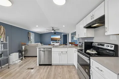 8004 Niederwald Strasse Kyle TX 78640