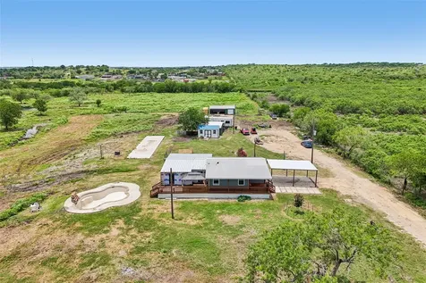 8004 Niederwald Strasse Kyle TX 78640