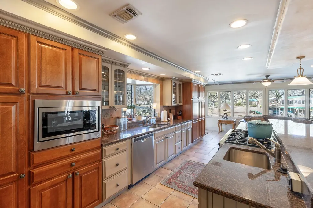 311 Oleander Drive Marble Falls TX 78654