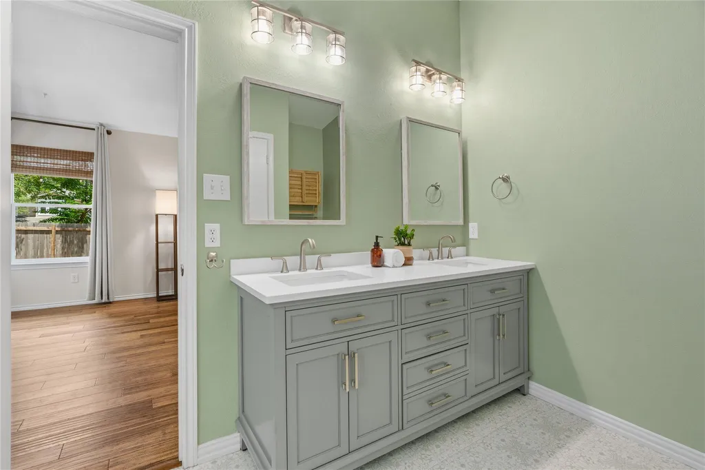 12906 Adak Cove Austin TX 78729