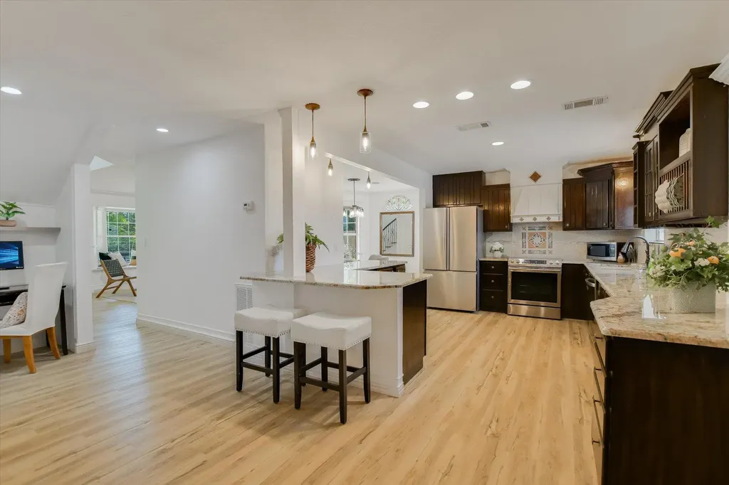 131 High Gabriel Drive Leander TX 78641