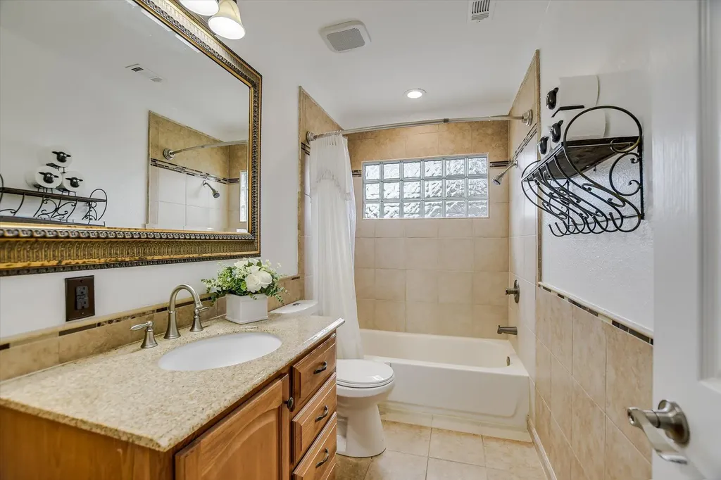 131 High Gabriel Drive Leander TX 78641