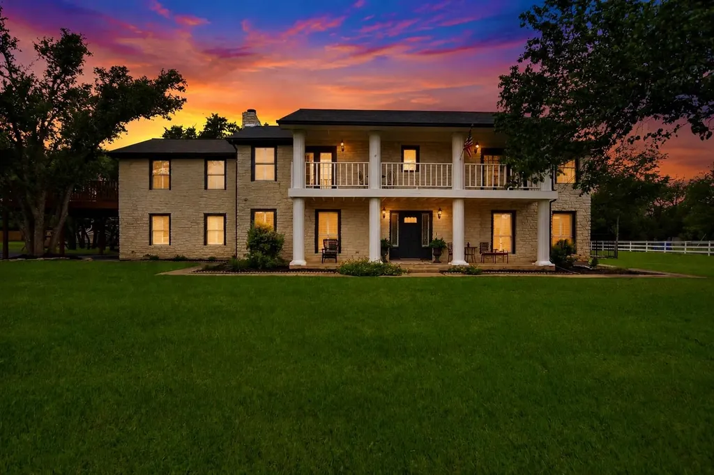 2204 Walsh Drive Round Rock TX 78681