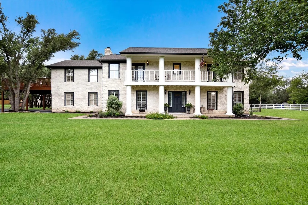 2204 Walsh Drive Round Rock TX 78681