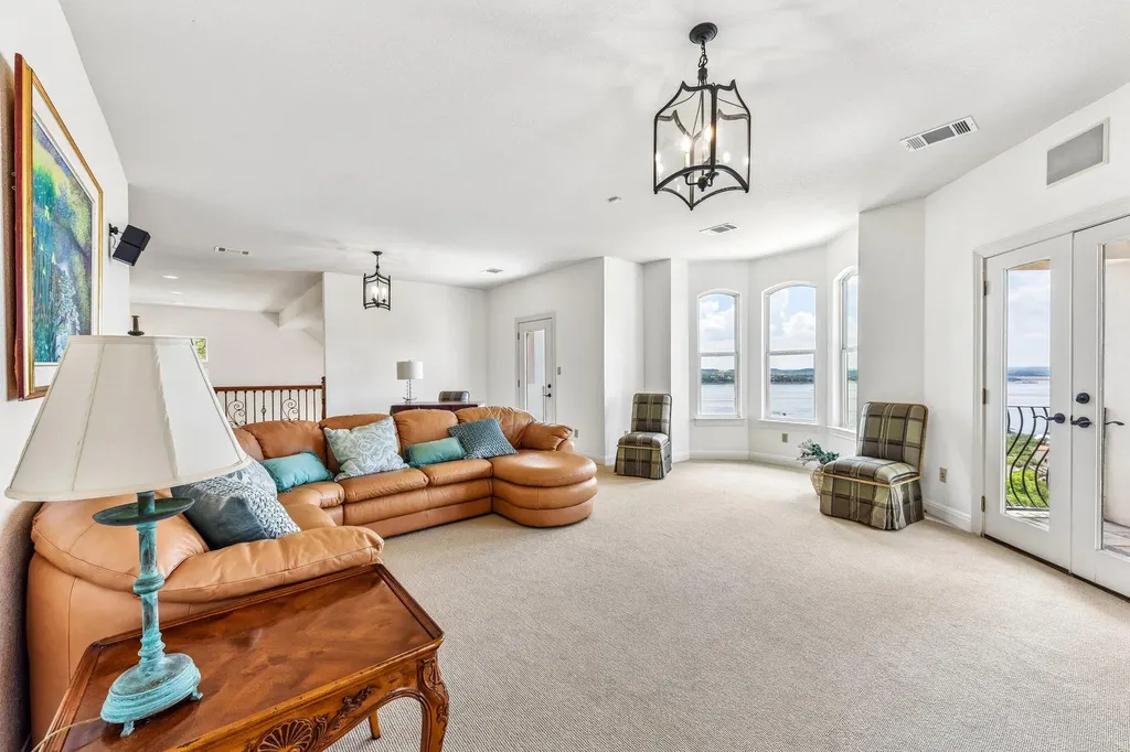 14004 Skyline Drive Austin TX 78732