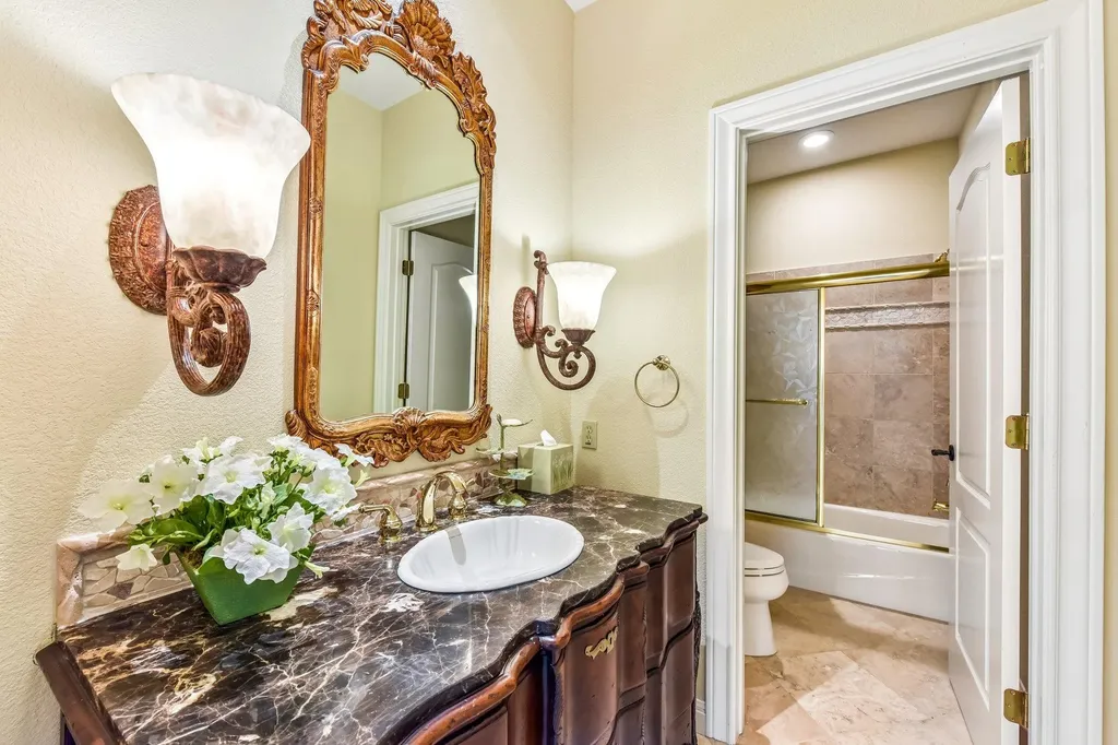 14004 Skyline Drive Austin TX 78732