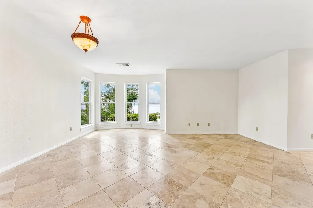 14004 Skyline Drive Austin TX 78732