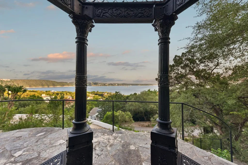 14004 Skyline Drive Austin TX 78732