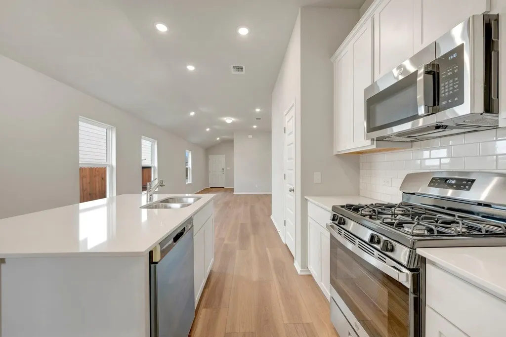142 Big Banyan Drive Dripping Springs TX 78620