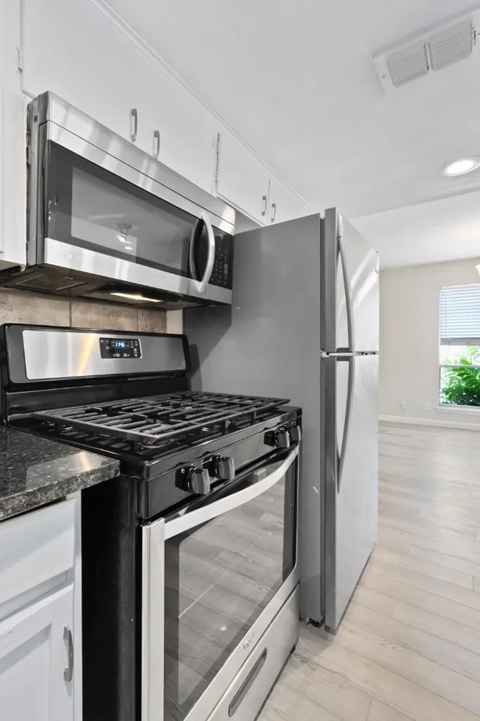 1813 Woodland Avenue Austin TX 78741
