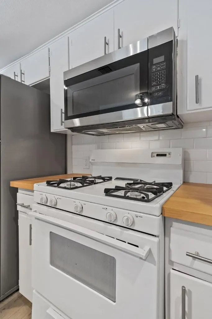 1813 Woodland Avenue Austin TX 78741
