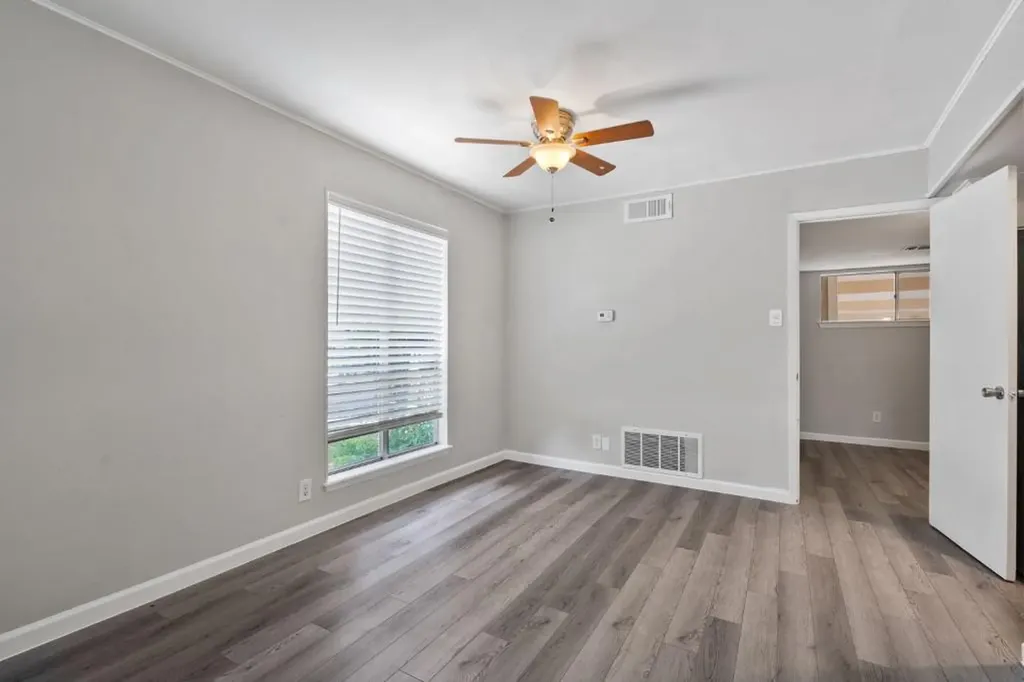 1813 Woodland Avenue Austin TX 78741