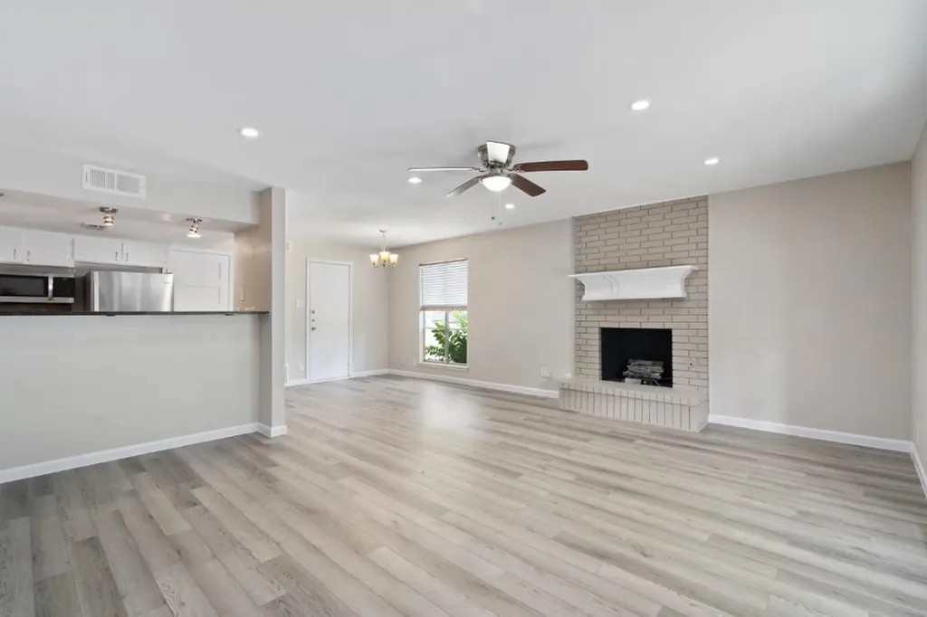 1813 Woodland Avenue Austin TX 78741