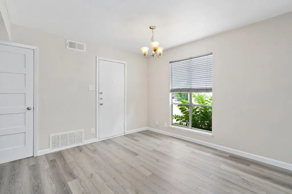 1813 Woodland Avenue Austin TX 78741