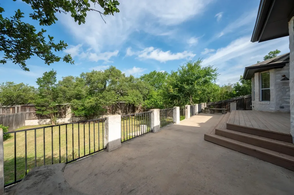 2504 Sonoma Cove Austin TX 78738