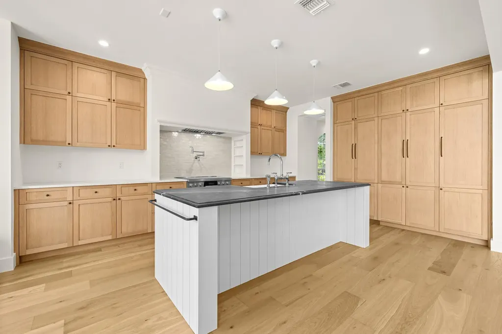 2504 Sonoma Cove Austin TX 78738