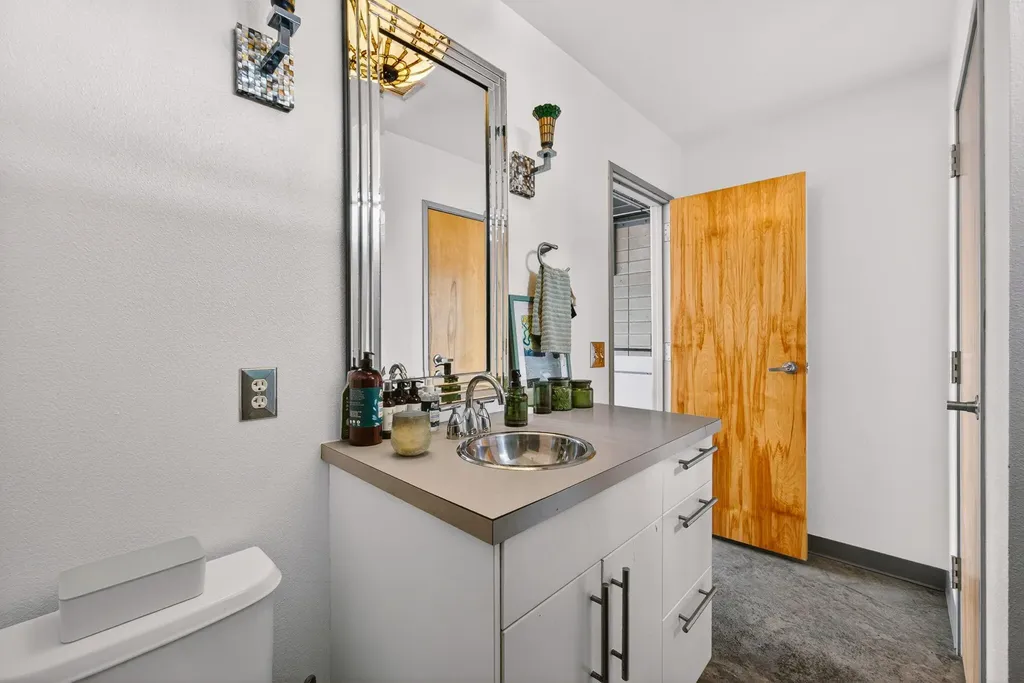 4801 S Congress Avenue Austin TX 78745