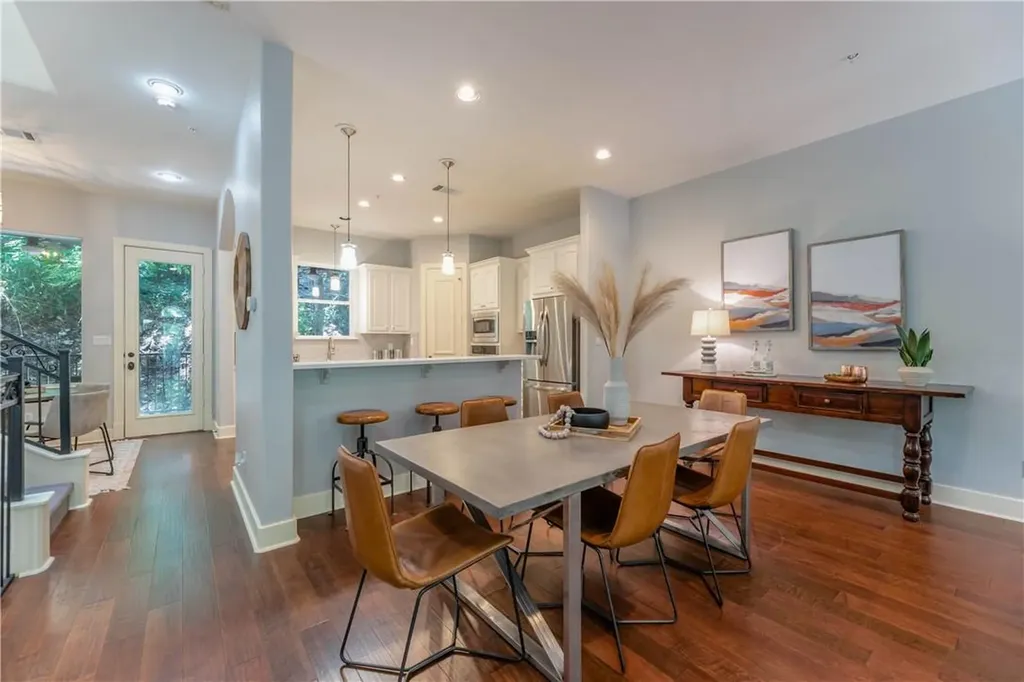 1529 Barton Springs Road Austin TX 78704