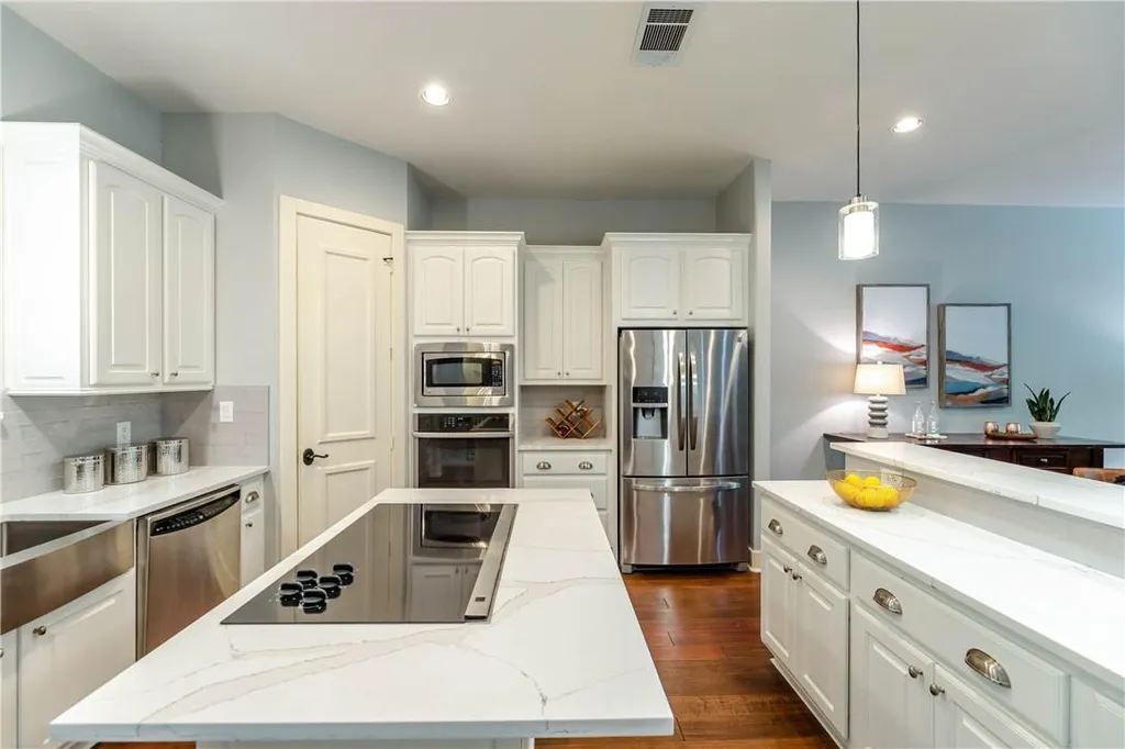 1529 Barton Springs Road Austin TX 78704