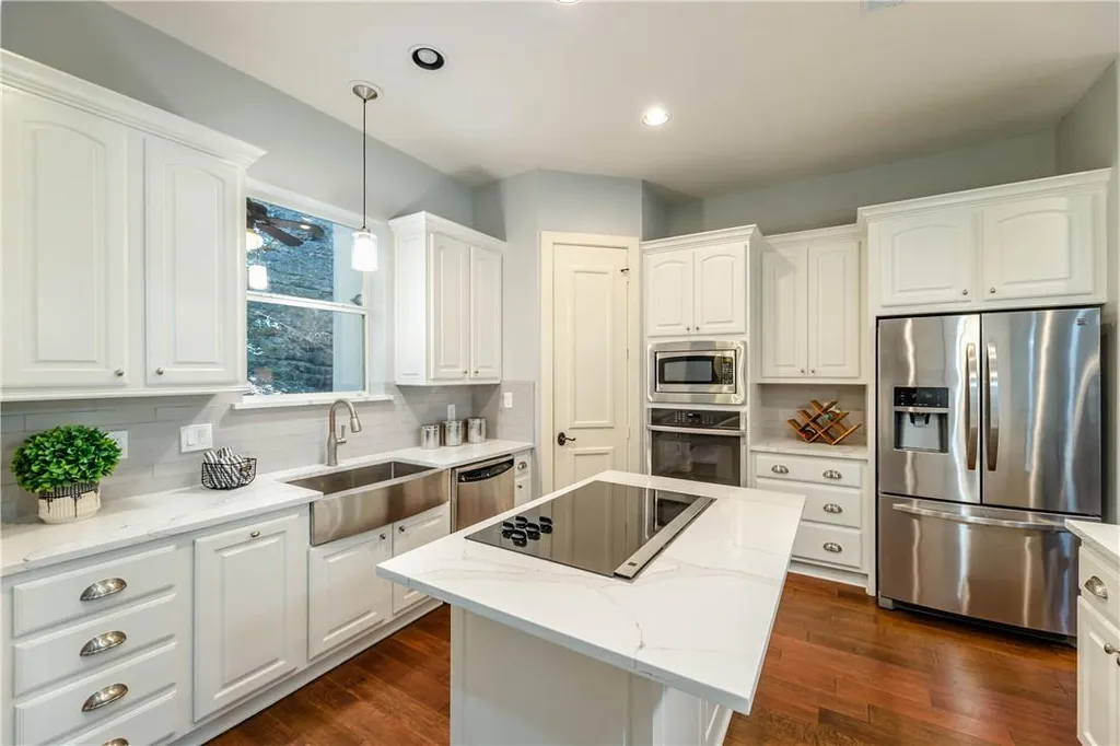 1529 Barton Springs Road Austin TX 78704