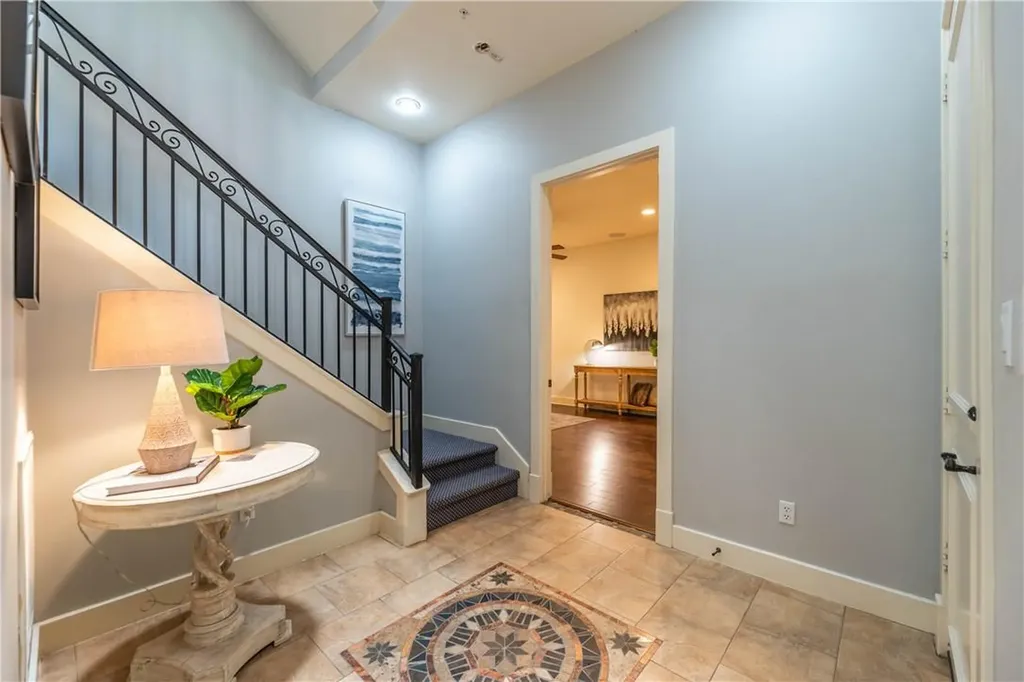 1529 Barton Springs Road Austin TX 78704