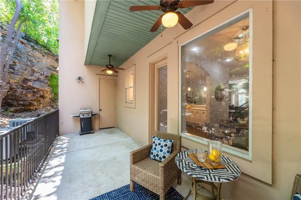 1529 Barton Springs Road Austin TX 78704