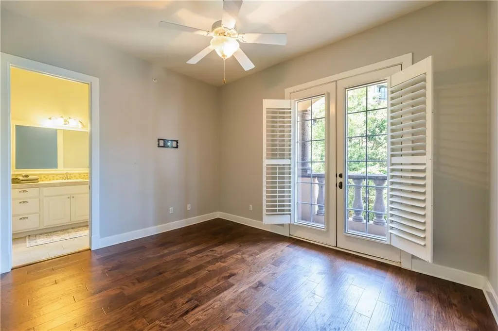 1529 Barton Springs Road Austin TX 78704