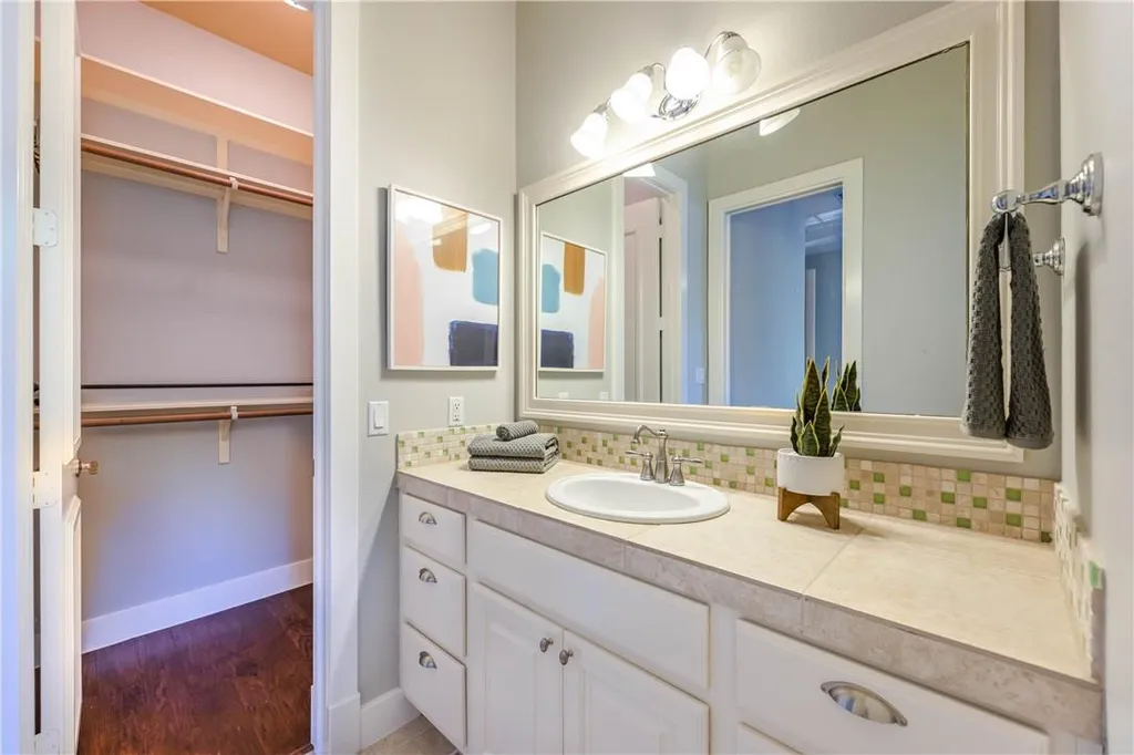 1529 Barton Springs Road Austin TX 78704