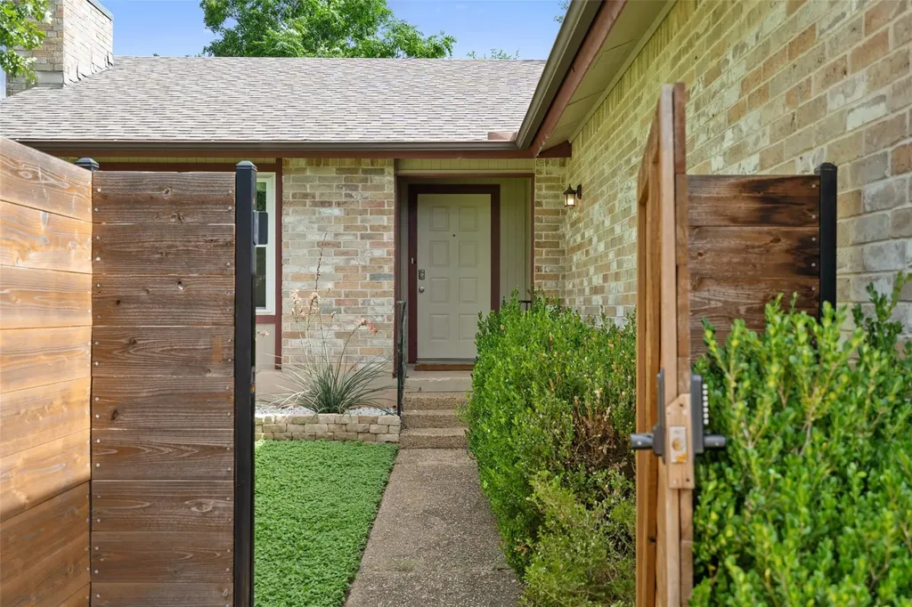 7501 Lakewood Drive Austin TX 78750