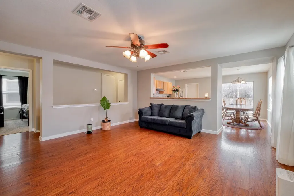 4302 Kings Canyon Drive Taylor TX 76574
