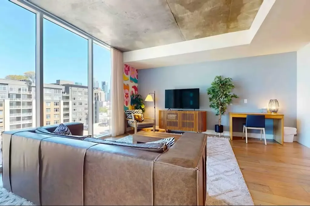 48 East Avenue Austin TX 78701
