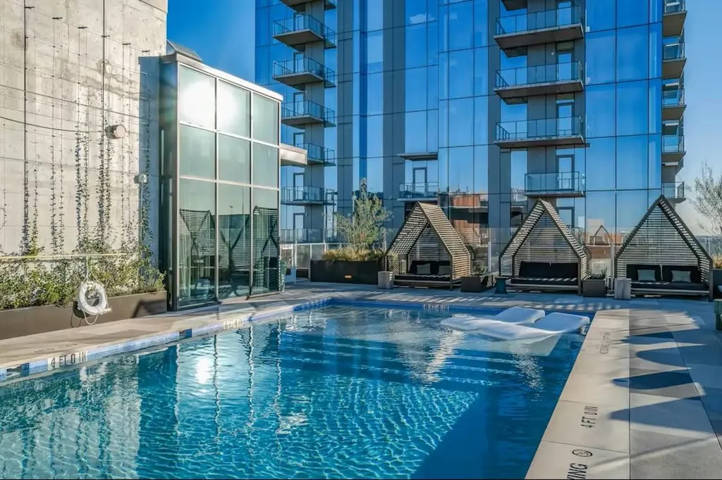 48 East Avenue Austin TX 78701