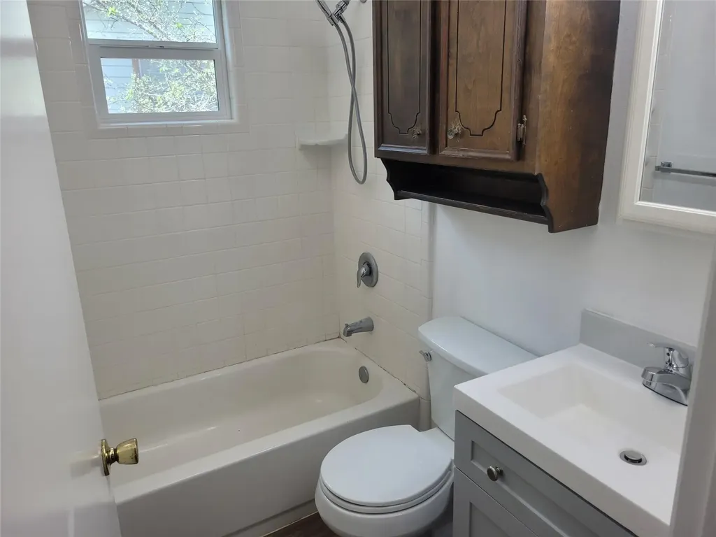 205 2nd Avenue Smithville TX 78957
