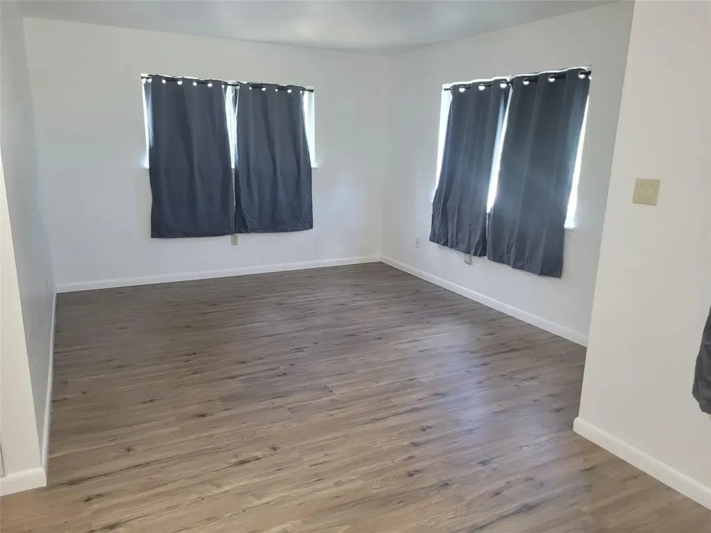 205 2nd Avenue Smithville TX 78957