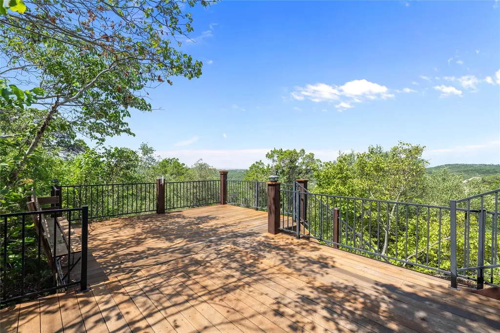 19627 Tyler Trail Jonestown TX 78645