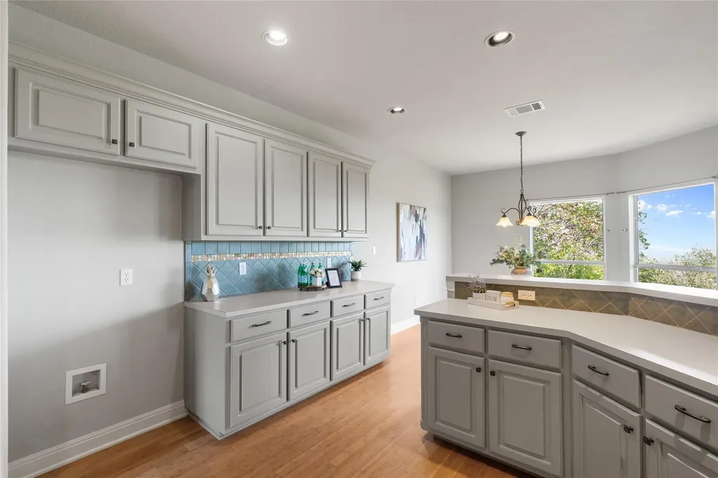 19627 Tyler Trail Jonestown TX 78645