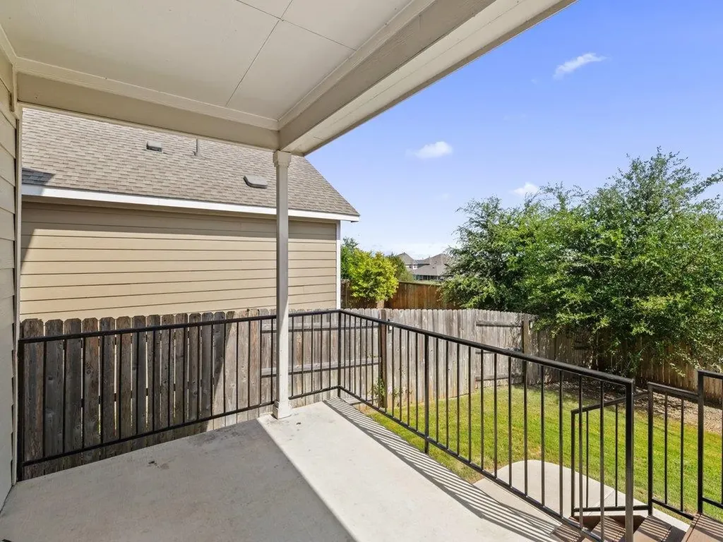 141 High Plains Pass Liberty Hill TX 78642