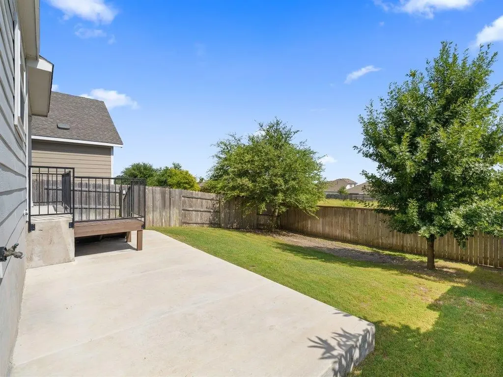 141 High Plains Pass Liberty Hill TX 78642