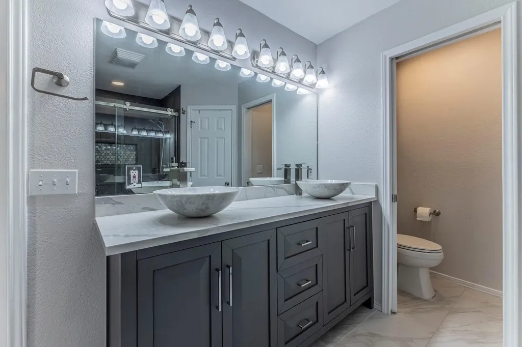 2402 Susan Lane Leander TX 78641