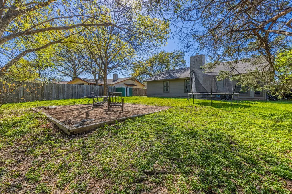 2402 Susan Lane Leander TX 78641