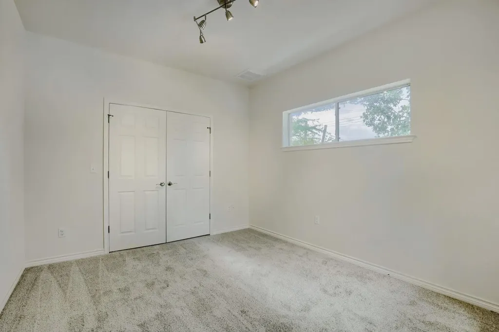 2109 Newfield Lane Austin TX 78703
