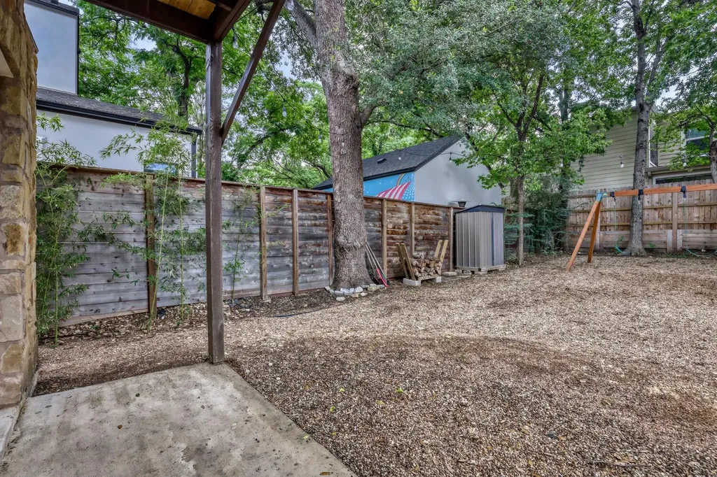 2109 Newfield Lane Austin TX 78703
