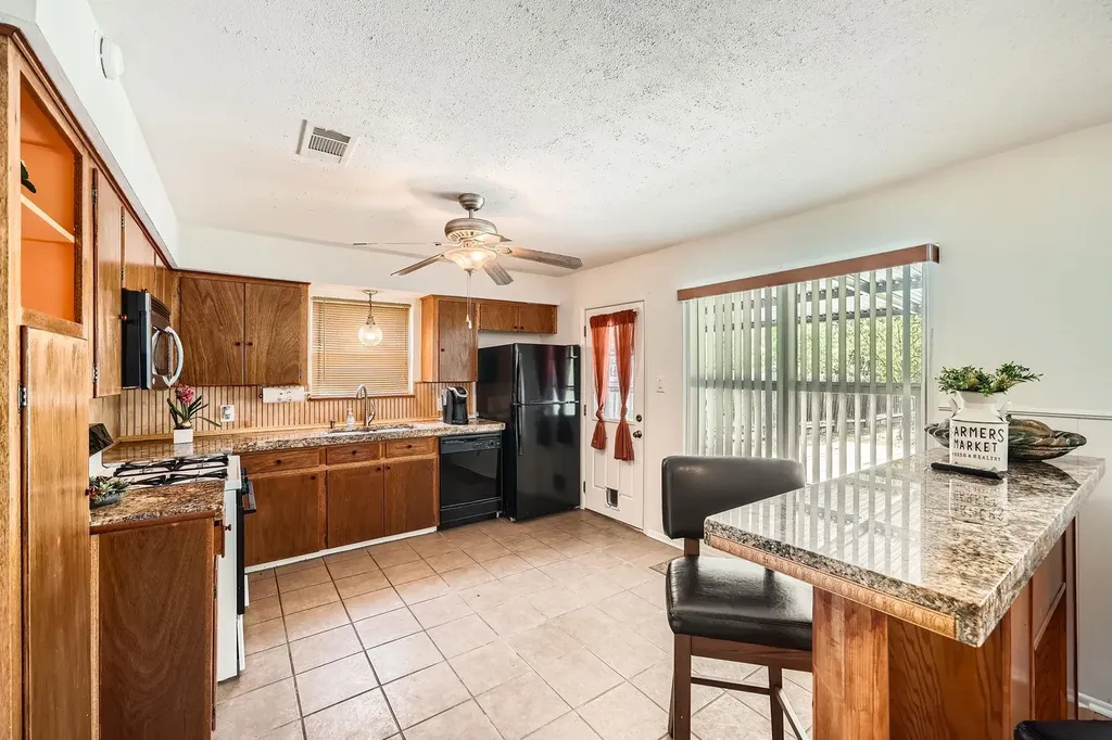 914 Hermitage Drive Austin TX 78753