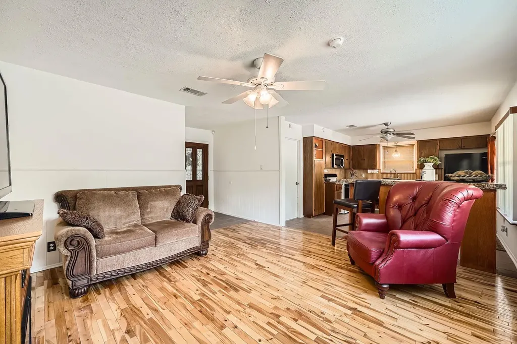 914 Hermitage Drive Austin TX 78753