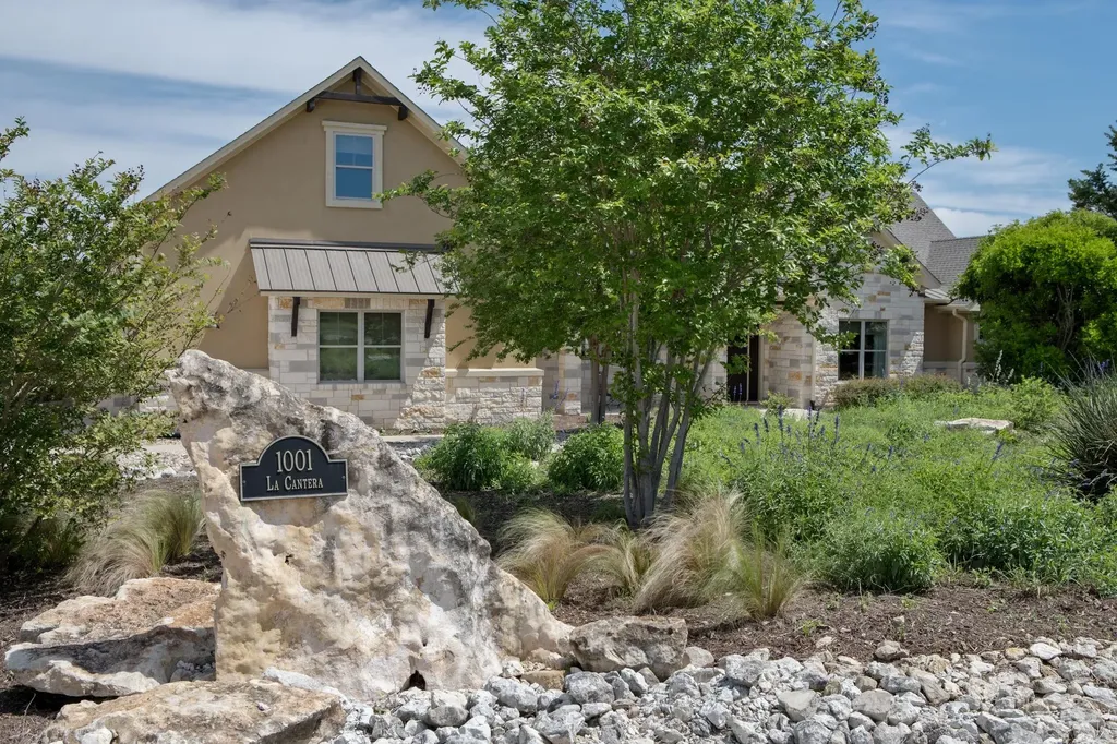 1001 La Cantera Leander TX 78641