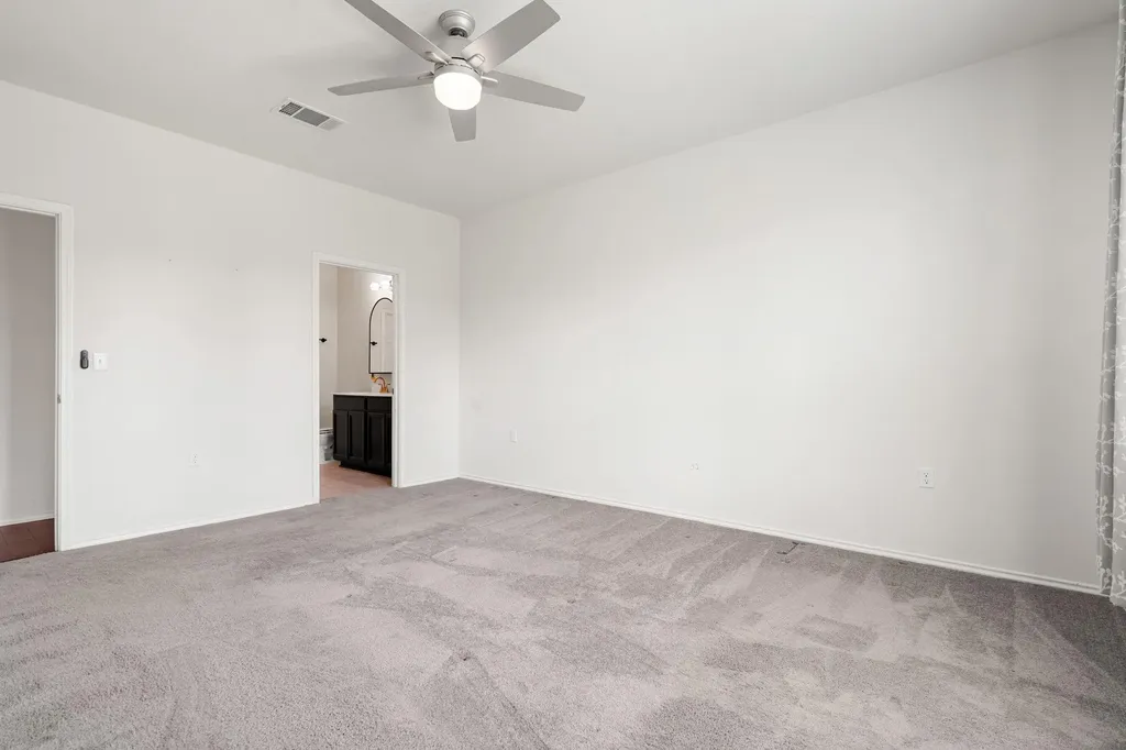 11708 Roscommon Trail Austin TX 78754