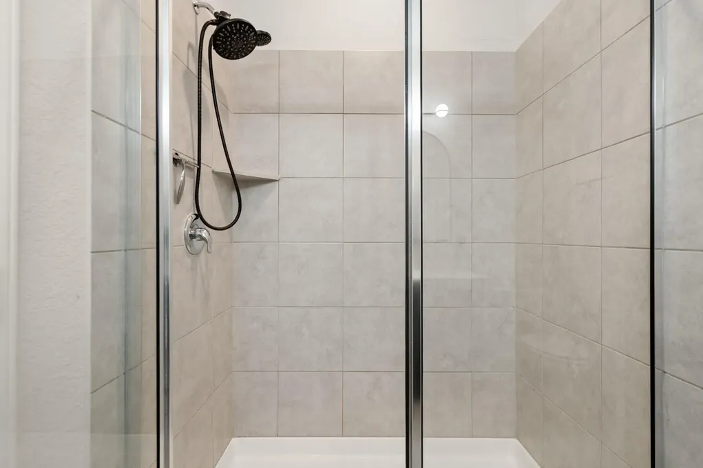 11708 Roscommon Trail Austin TX 78754