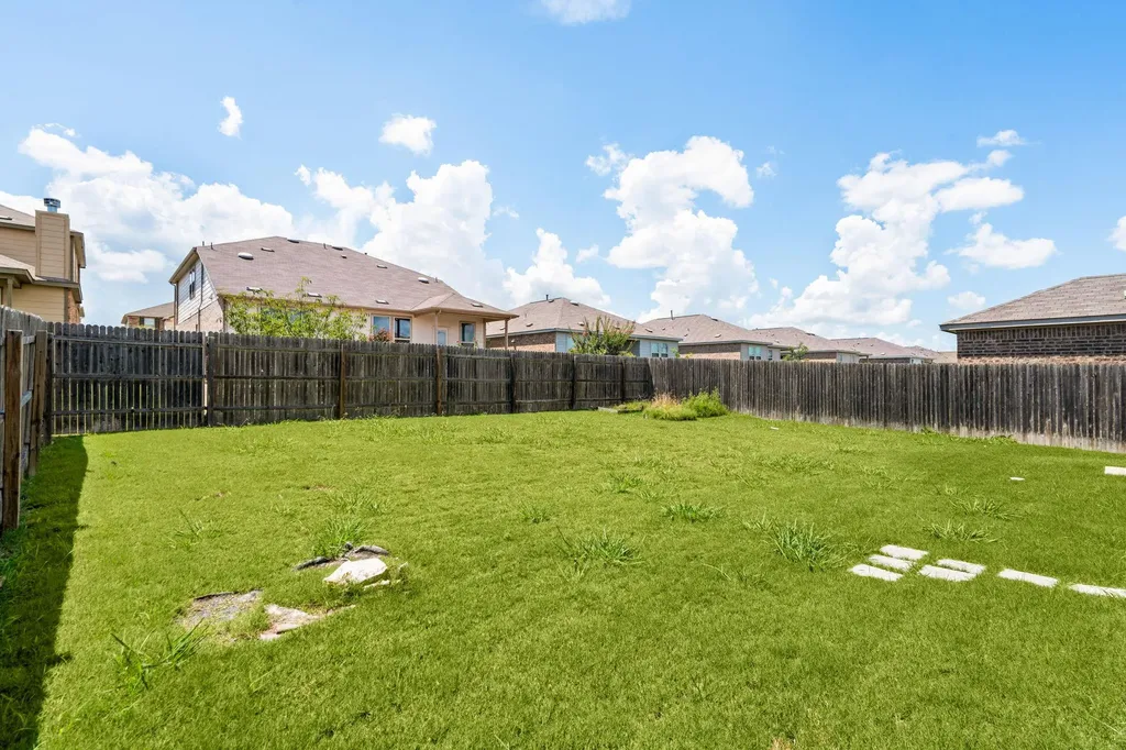 11708 Roscommon Trail Austin TX 78754