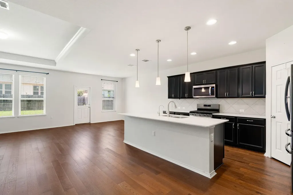 11708 Roscommon Trail Austin TX 78754